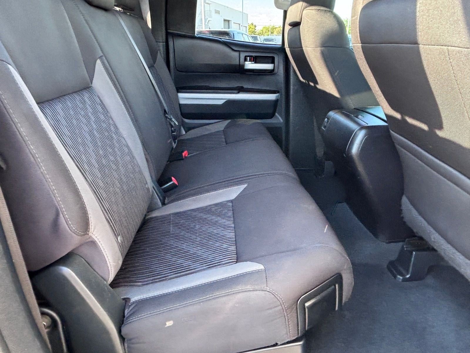 Used 2015 Toyota Tundra SR5 w/ SR5 Upgrade Package RWD image 15