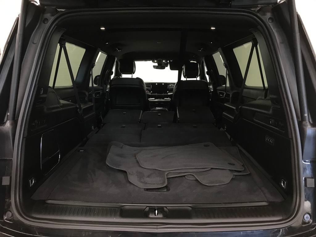 Used 2024 Jeep Wagoneer L Series II w/ Flexible Seating Group image 37