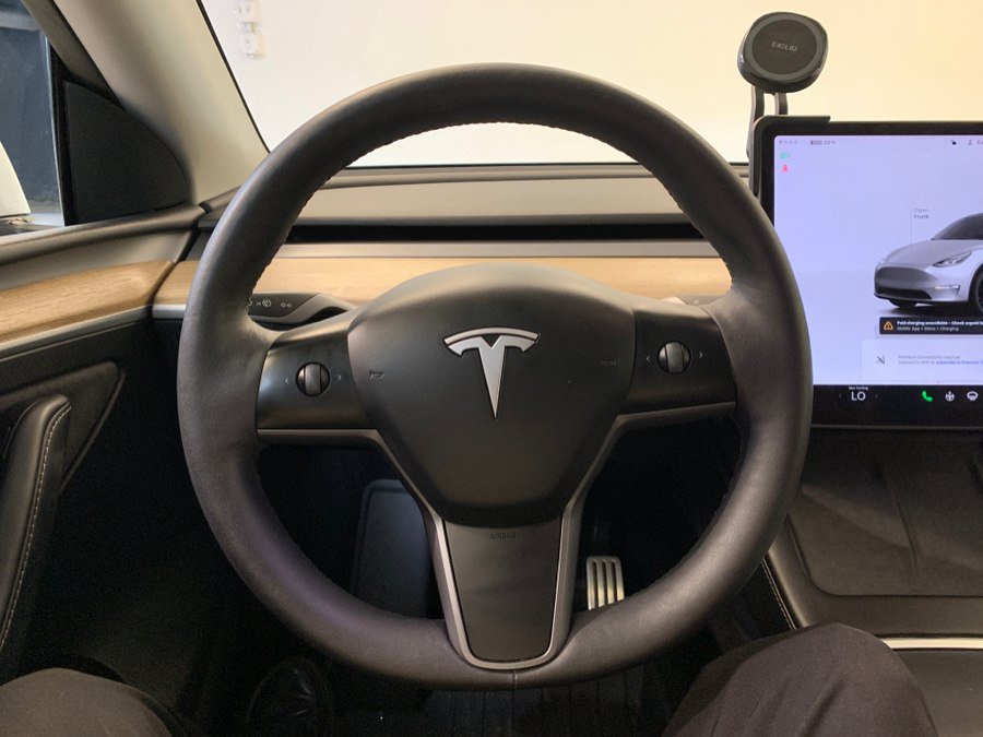 Used 2023 Tesla Model Y Performance AWD/4WD image 20