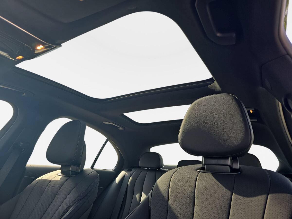 New 2026 Mercedes-Benz E 350 4MATIC Sedan image 29