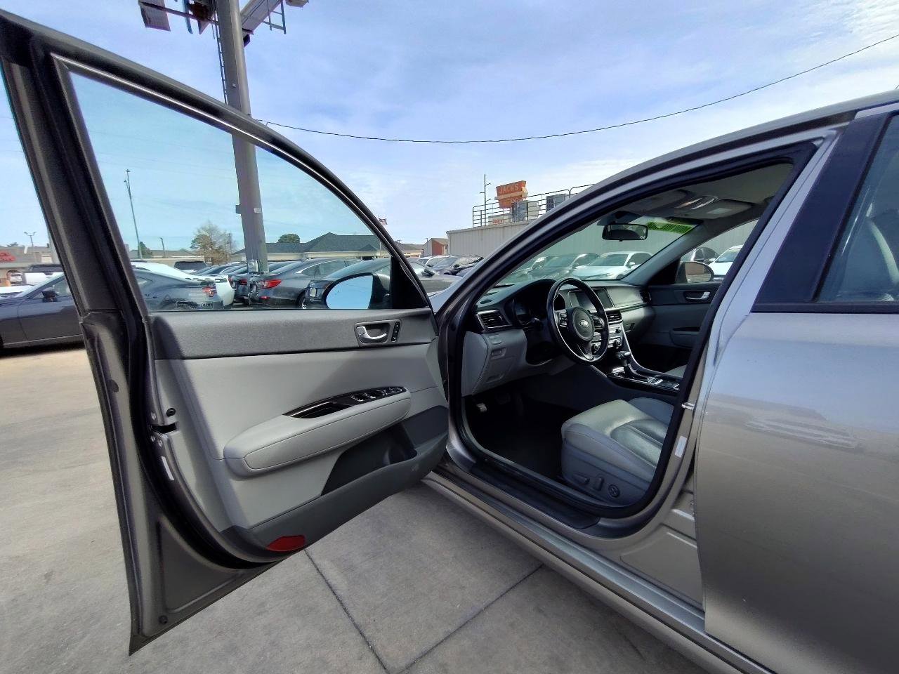 Used 2018 Kia Optima EX FWD image 13
