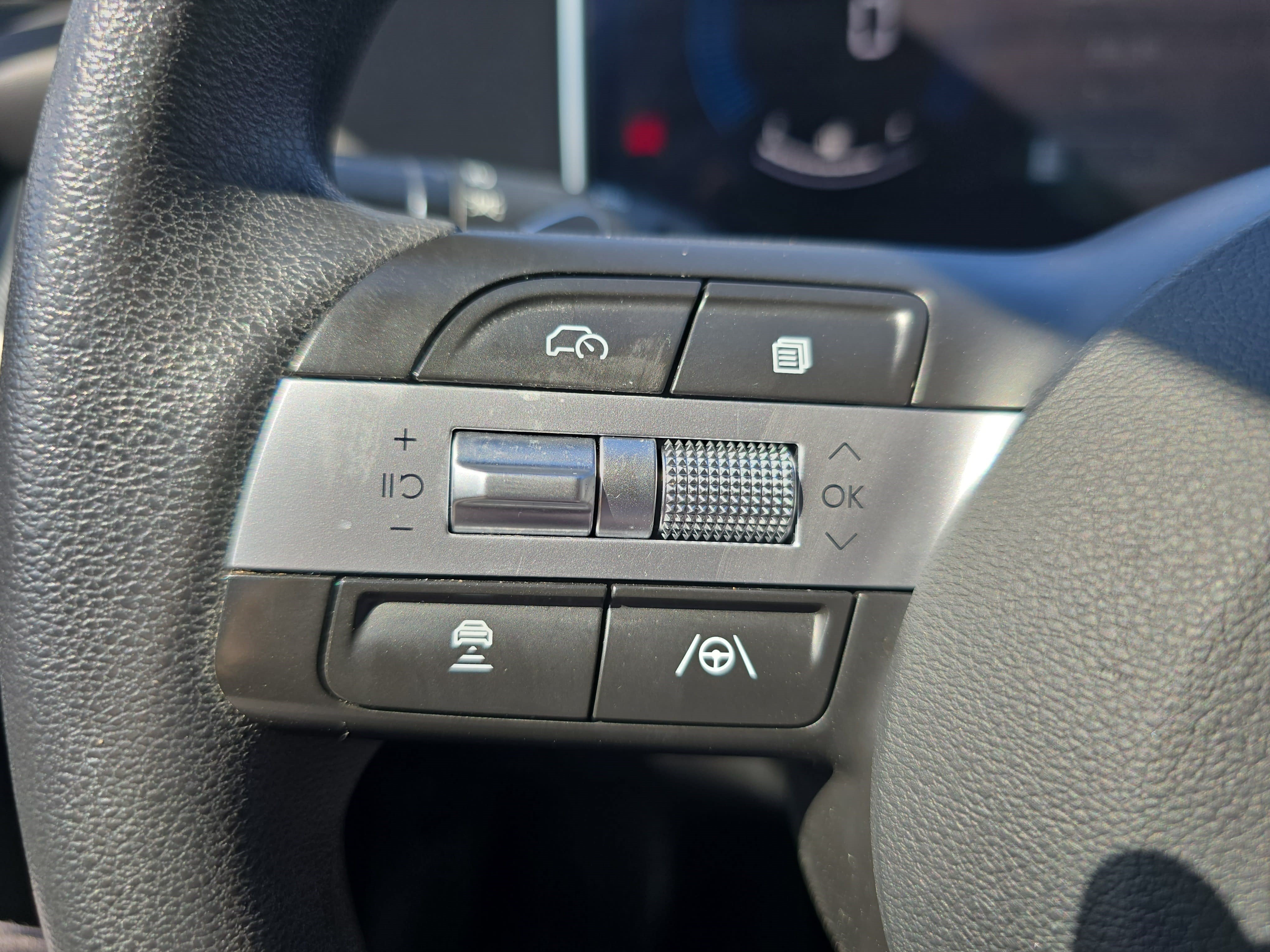 Used 2024 Hyundai Sonata SEL FWD image 16