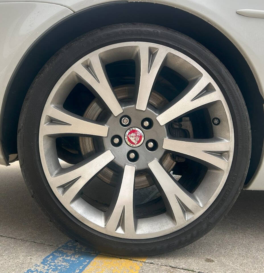 Used 2015 Jaguar XK Convertible image 42