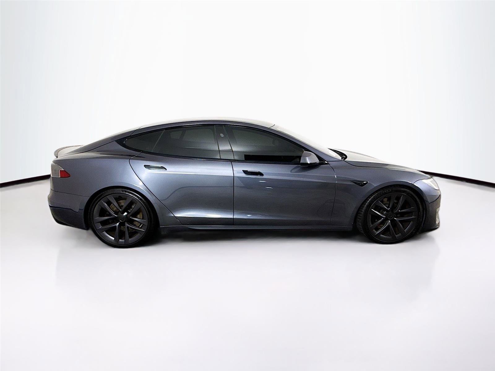Used 2021 Tesla Model S Plaid image 28