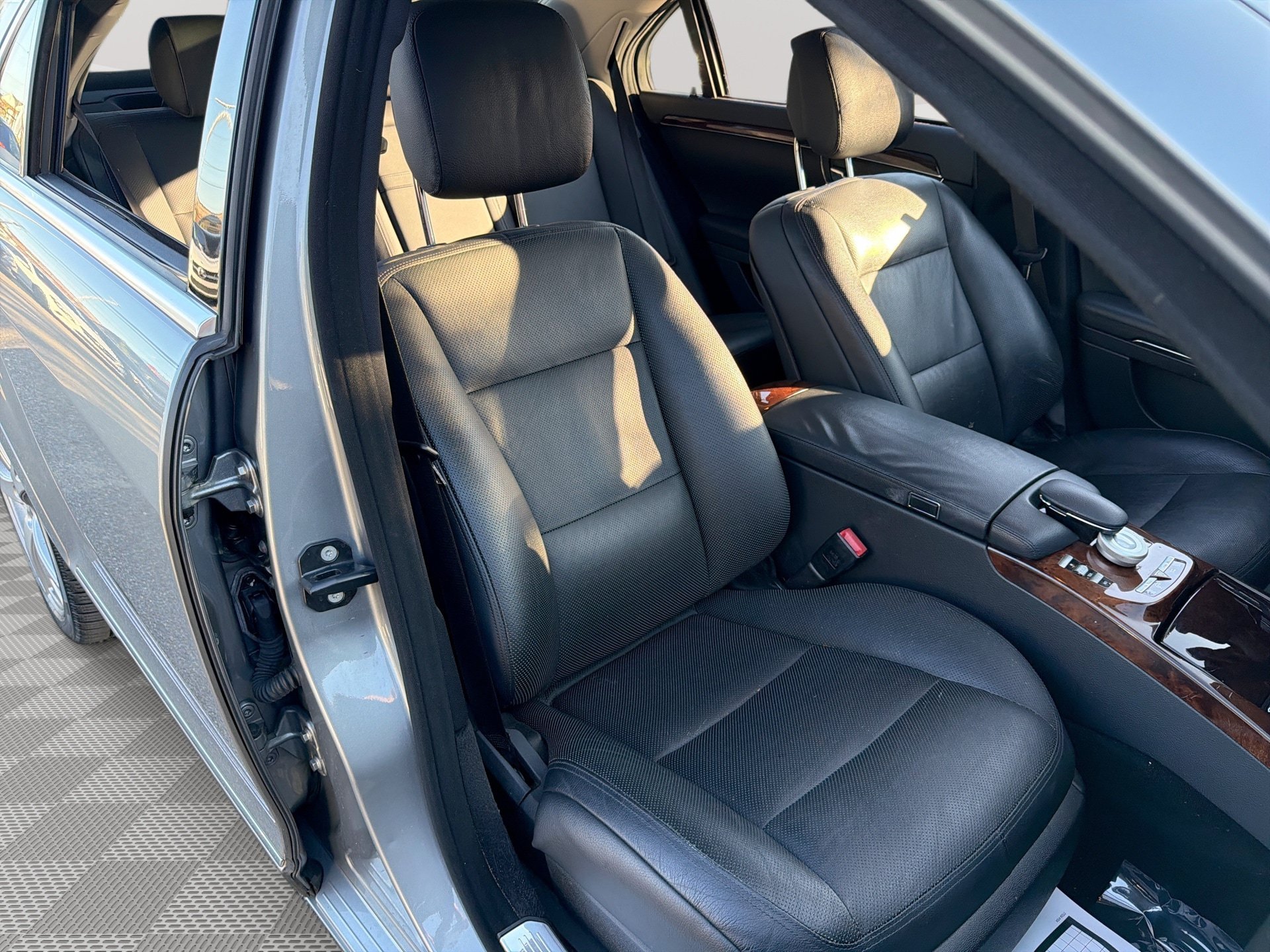 Used 2013 Mercedes-Benz S 550 4MATIC image 28