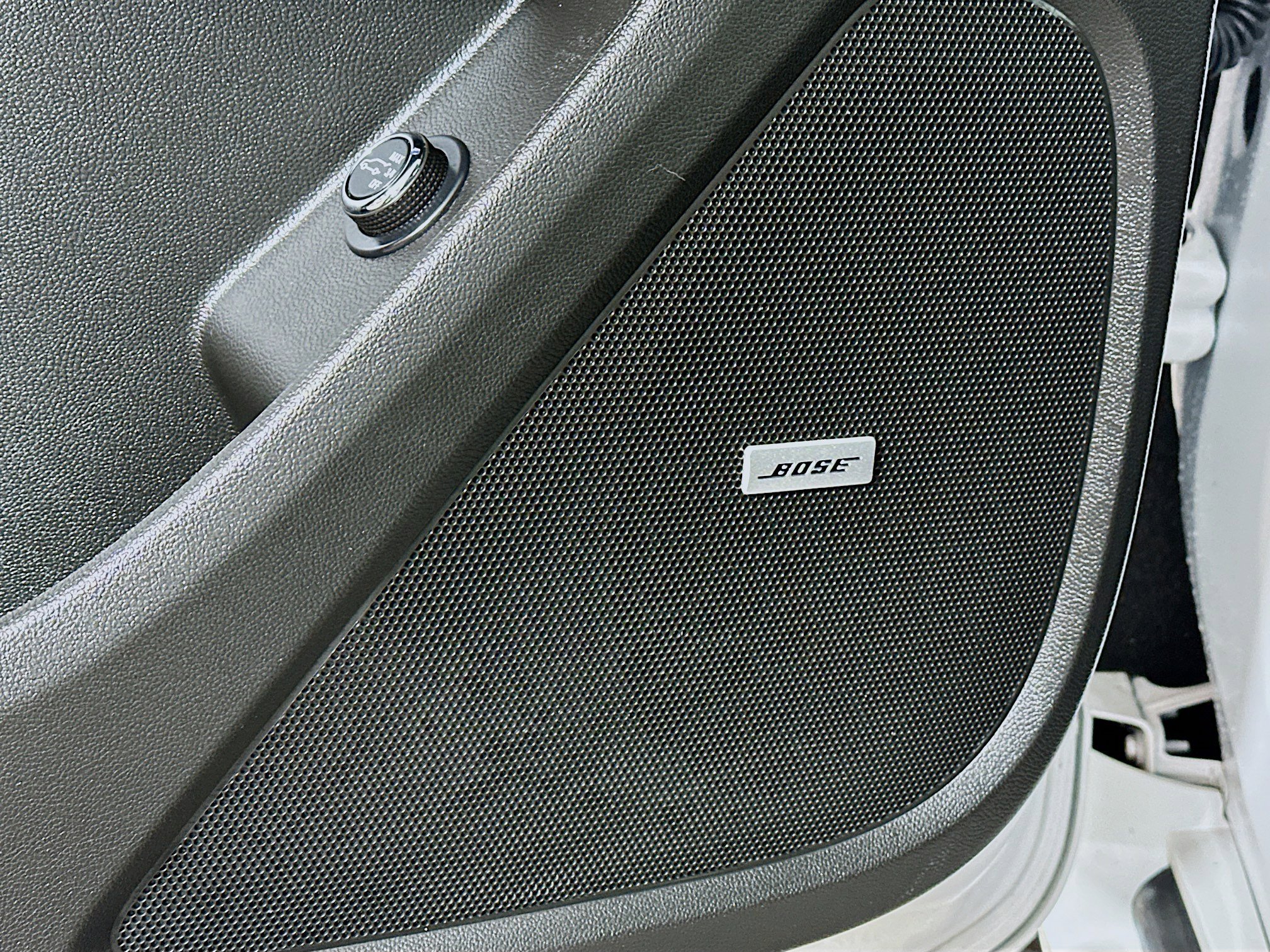 Used 2023 Chevrolet Traverse High Country image 19