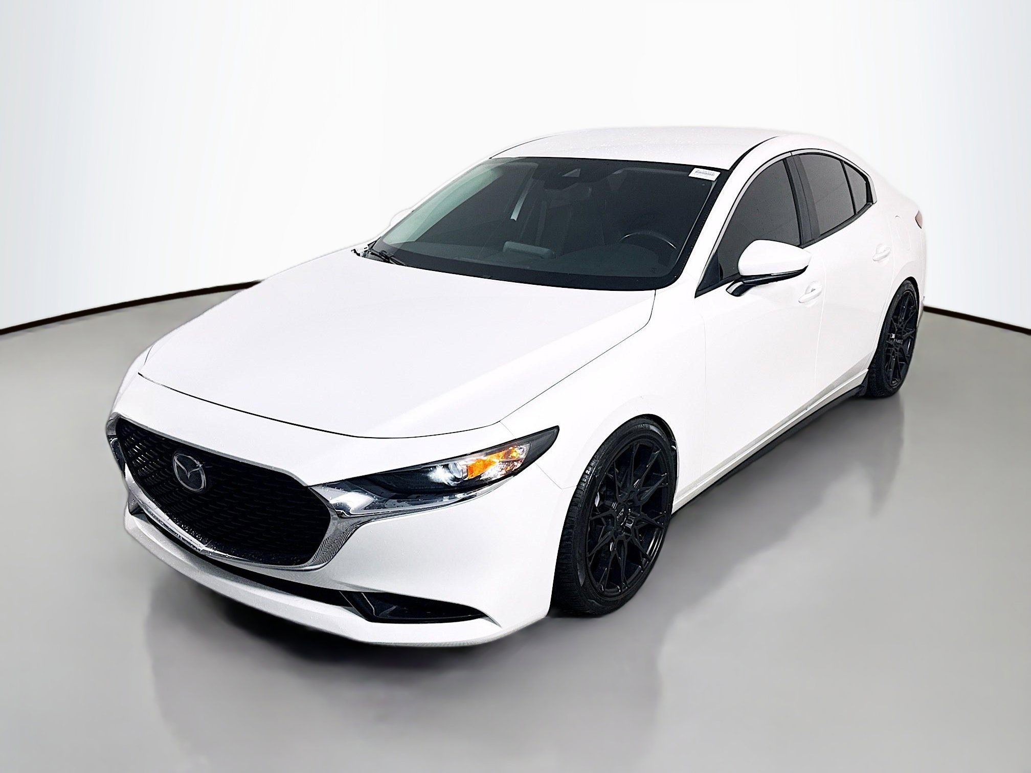 Used 2020 MAZDA MAZDA3 Sedan w/ Preferred Package image 4
