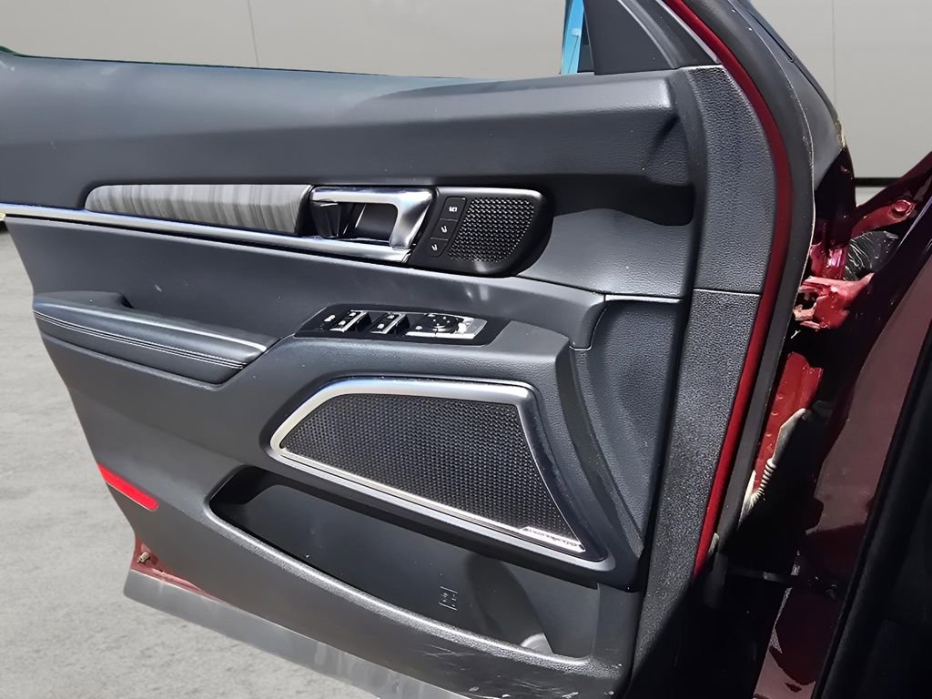 Used 2024 Kia Telluride SX w/ Towing Package image 25