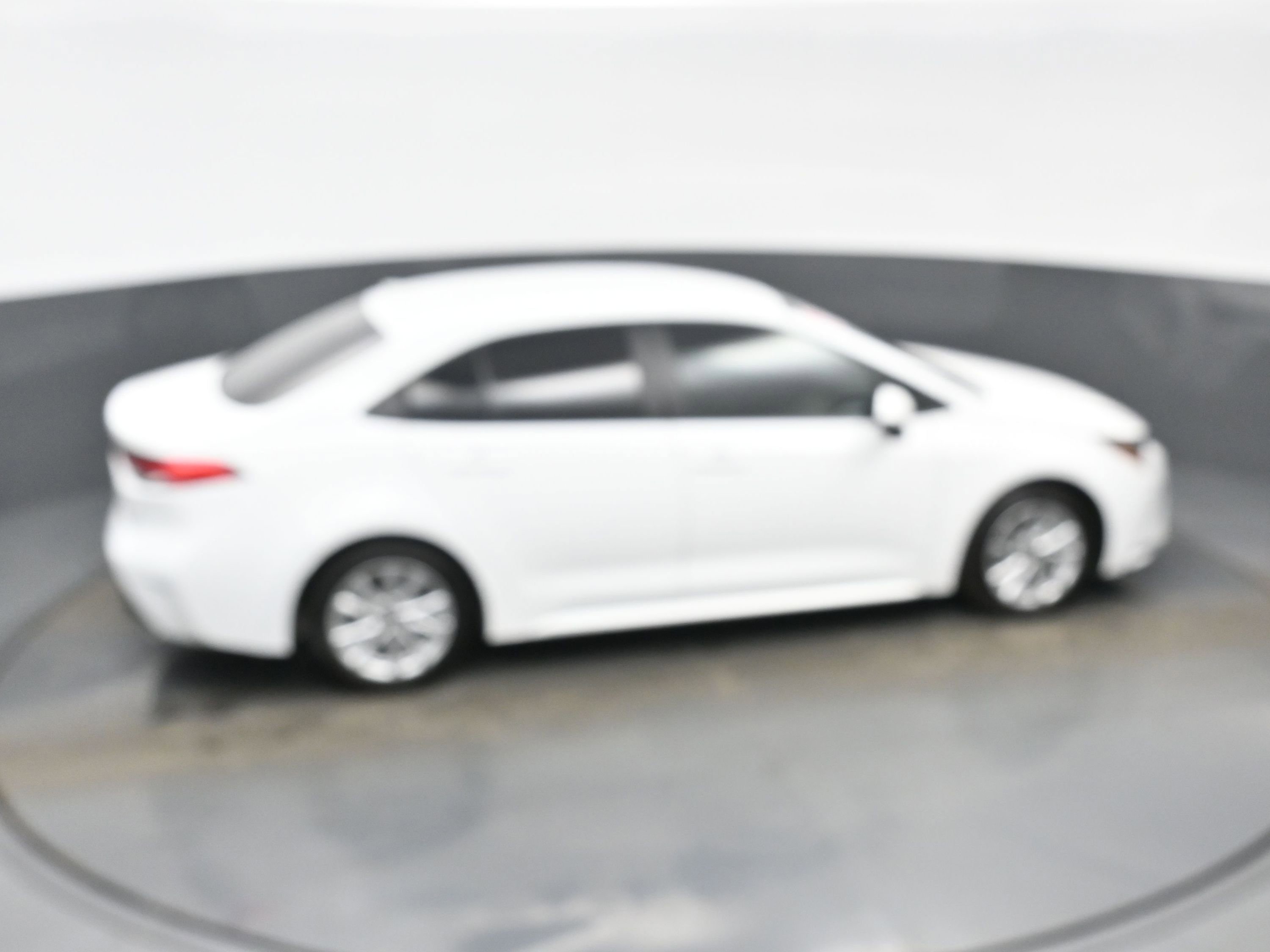 Used 2025 Toyota Corolla LE w/ LE Premium Package image 40
