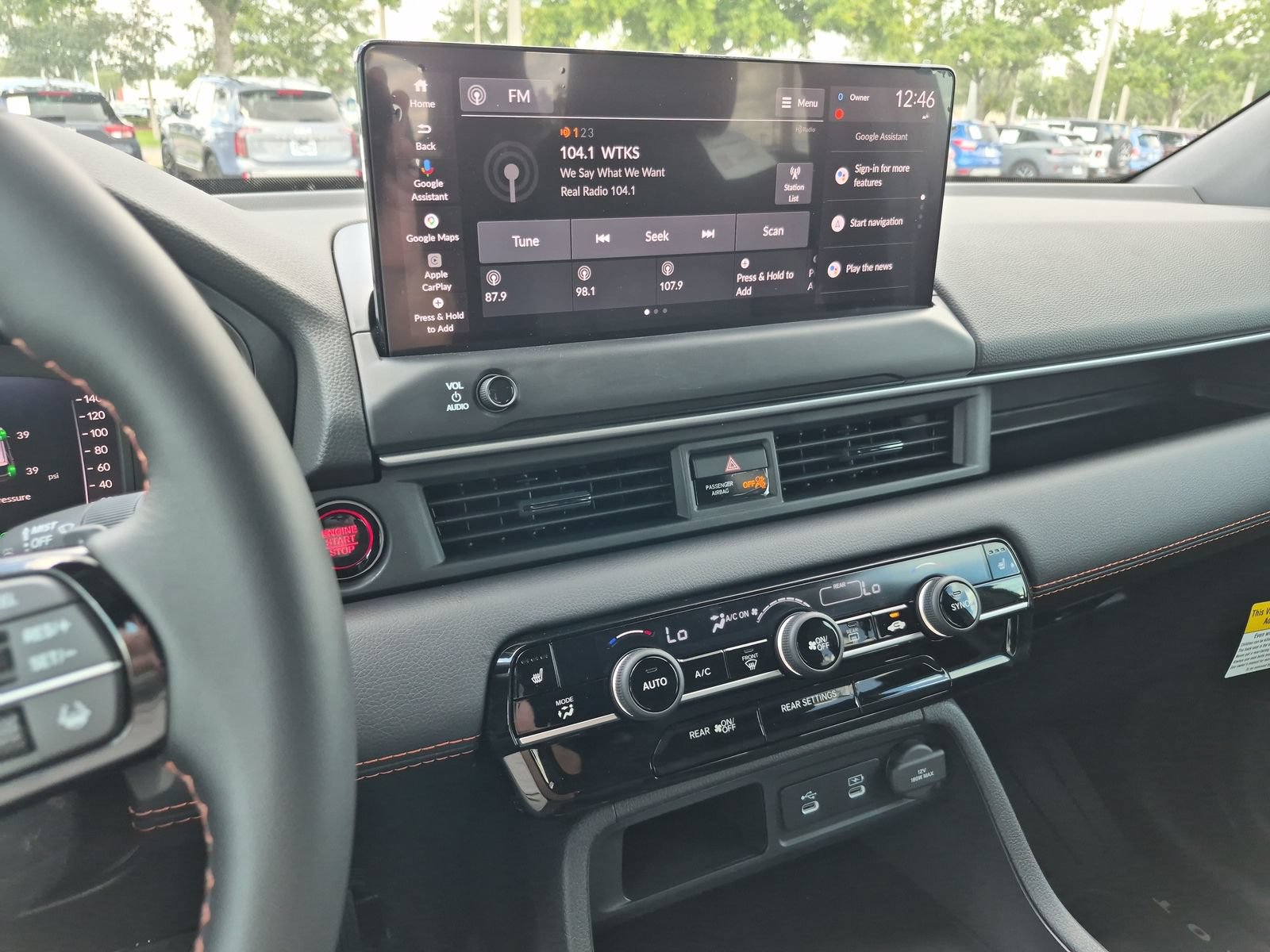 New 2026 Honda Pilot Sport image 12