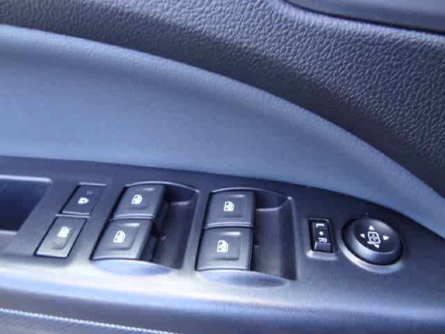 Used 2020 Chevrolet Colorado Z71 AWD/4WD image 16