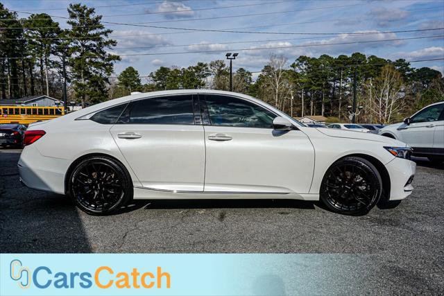 Used 2018 Honda Accord Touring image 2