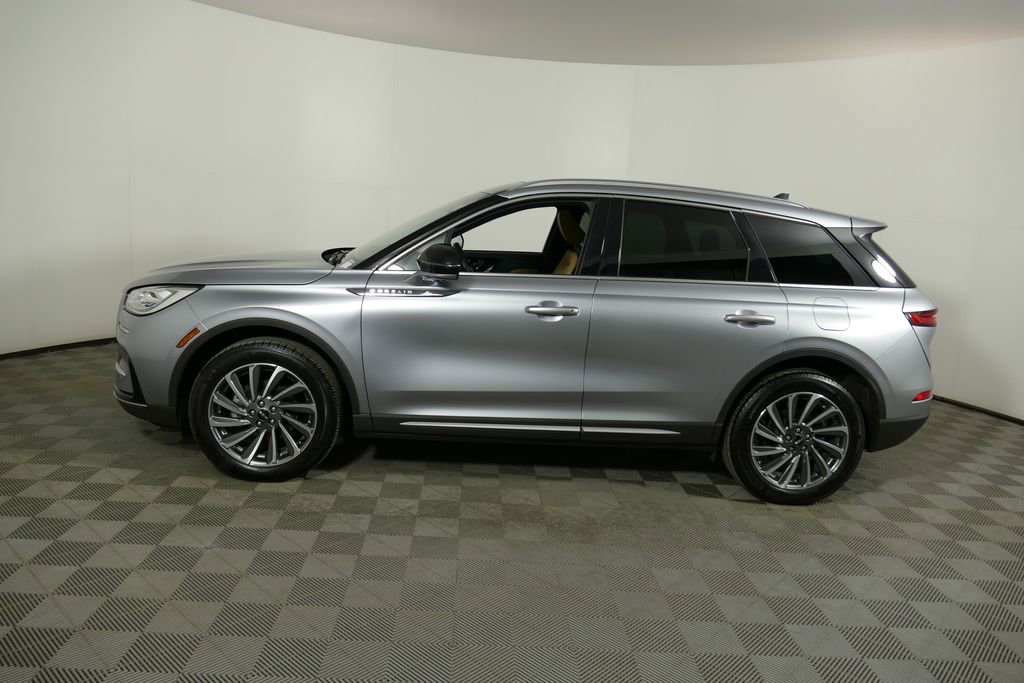 Used 2023 Lincoln Corsair Reserve w/ Equipment Group 201A image 27