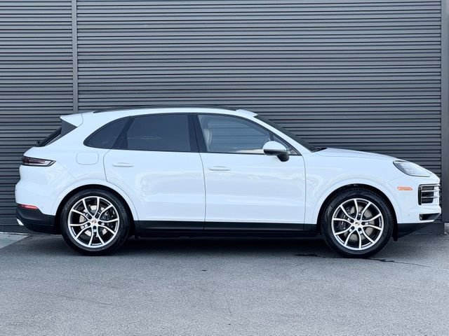 New 2026 Porsche Cayenne AWD/4WD image 8