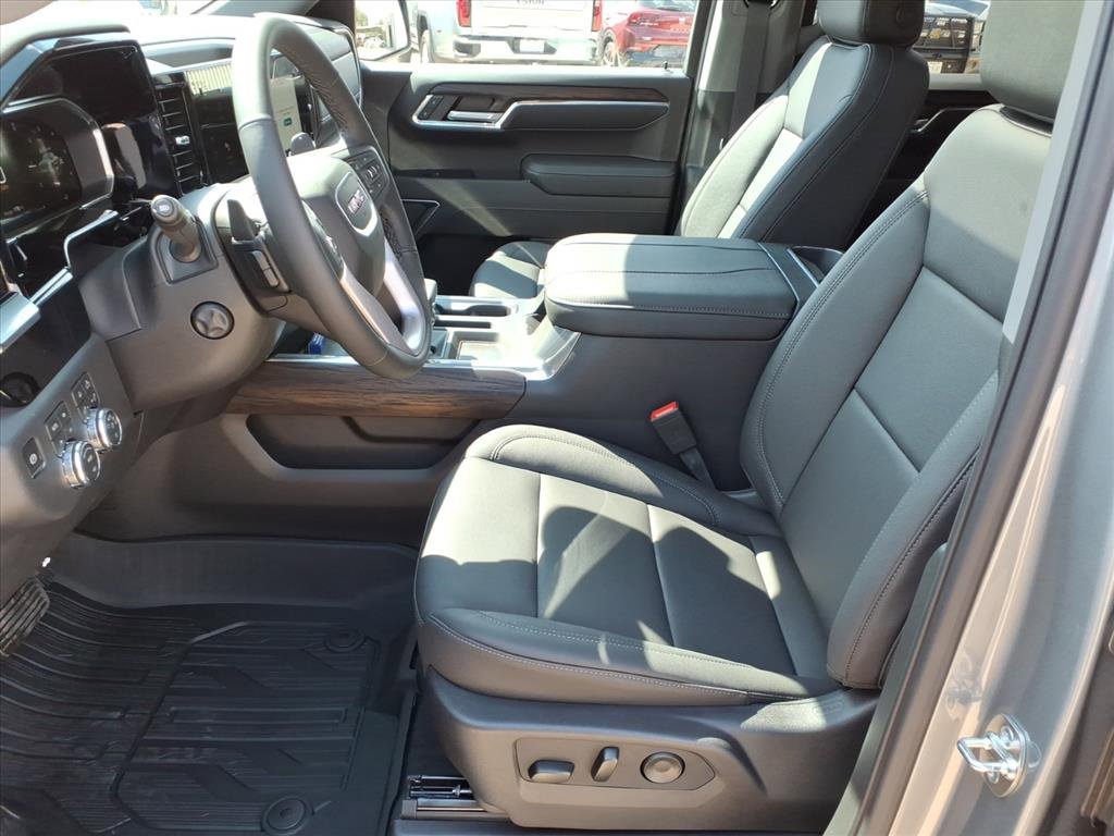 New 2026 GMC Sierra 1500 SLT image 14