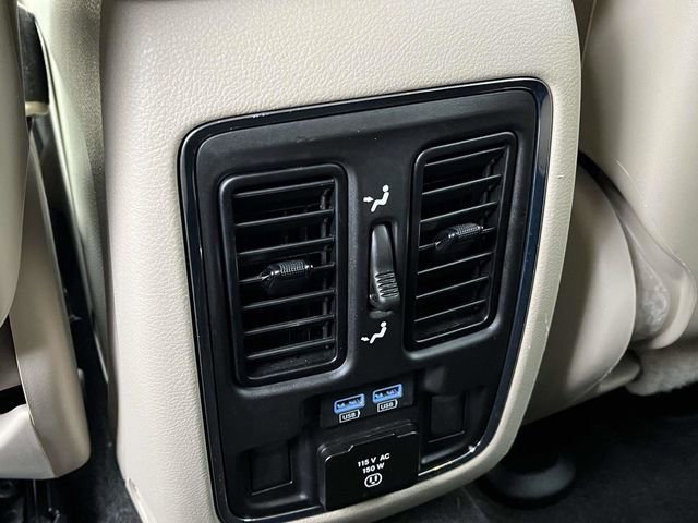 Used 2021 Jeep Grand Cherokee Limited image 20