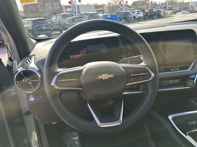 Used 2025 Chevrolet Equinox LT w/ Convenience Package II image 13