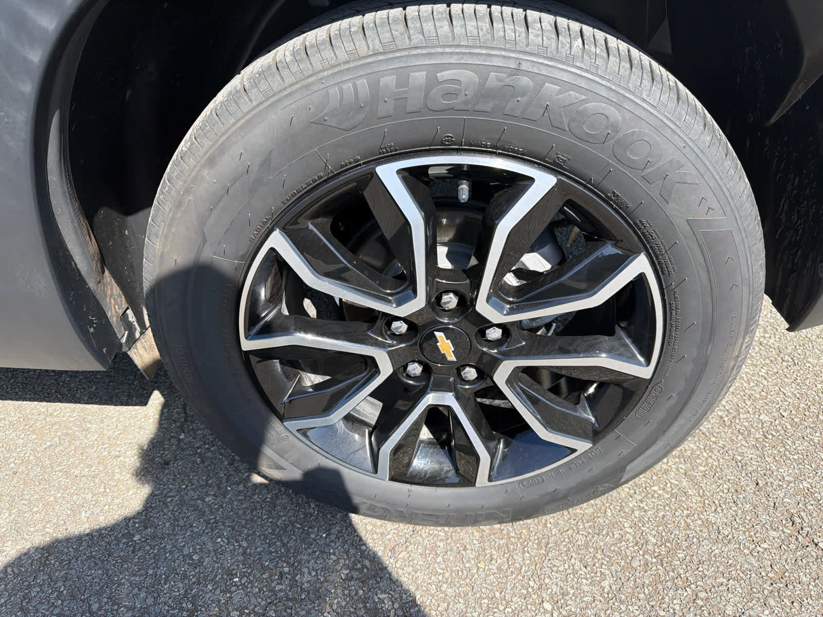 Used 2023 Chevrolet TrailBlazer ACTIV w/ Sun and Liftgate Package image 5