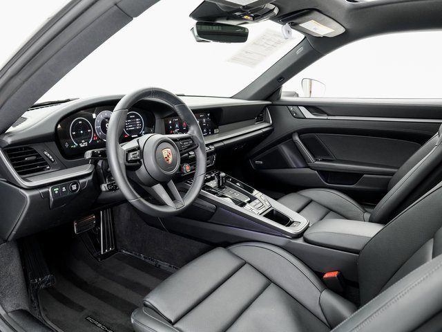 Certified 2025 Porsche 911 Carrera image 4