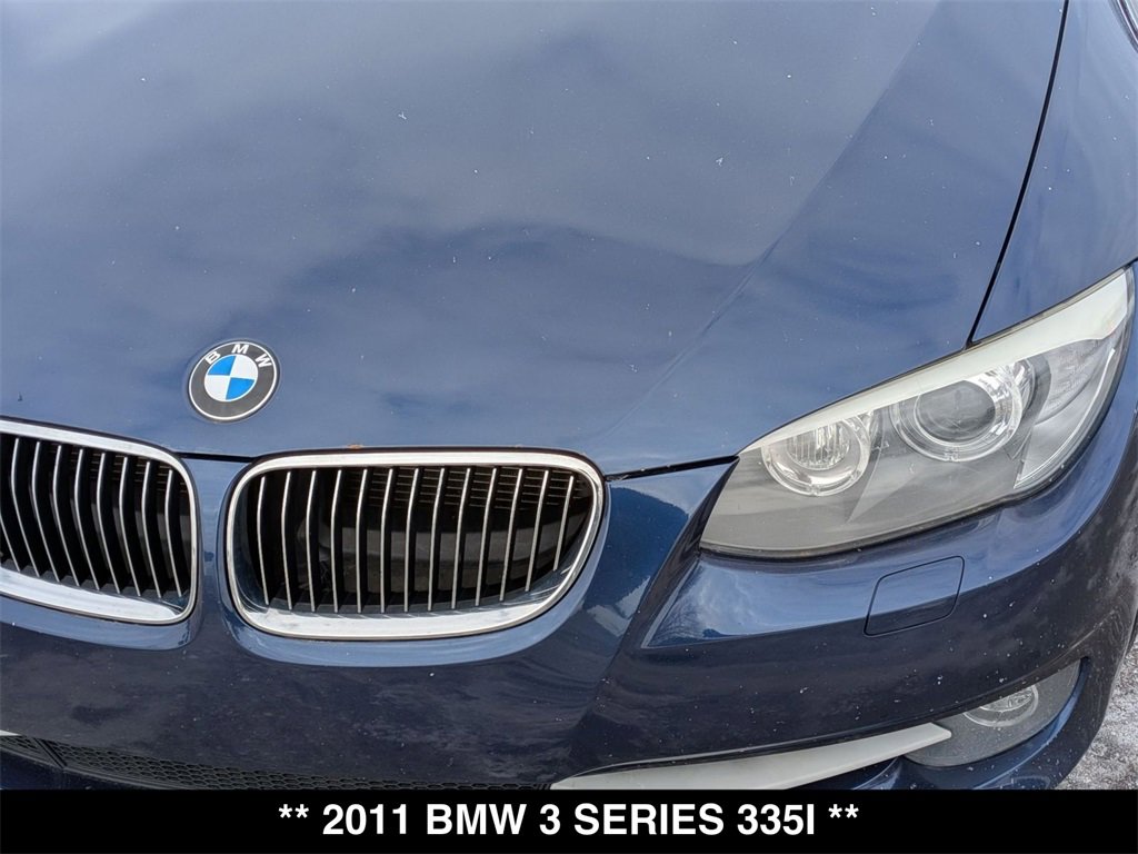 Used 2011 BMW 335i Convertible image 18