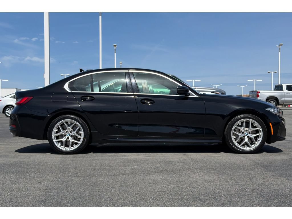 Used 2025 BMW 330i Sedan RWD image 3