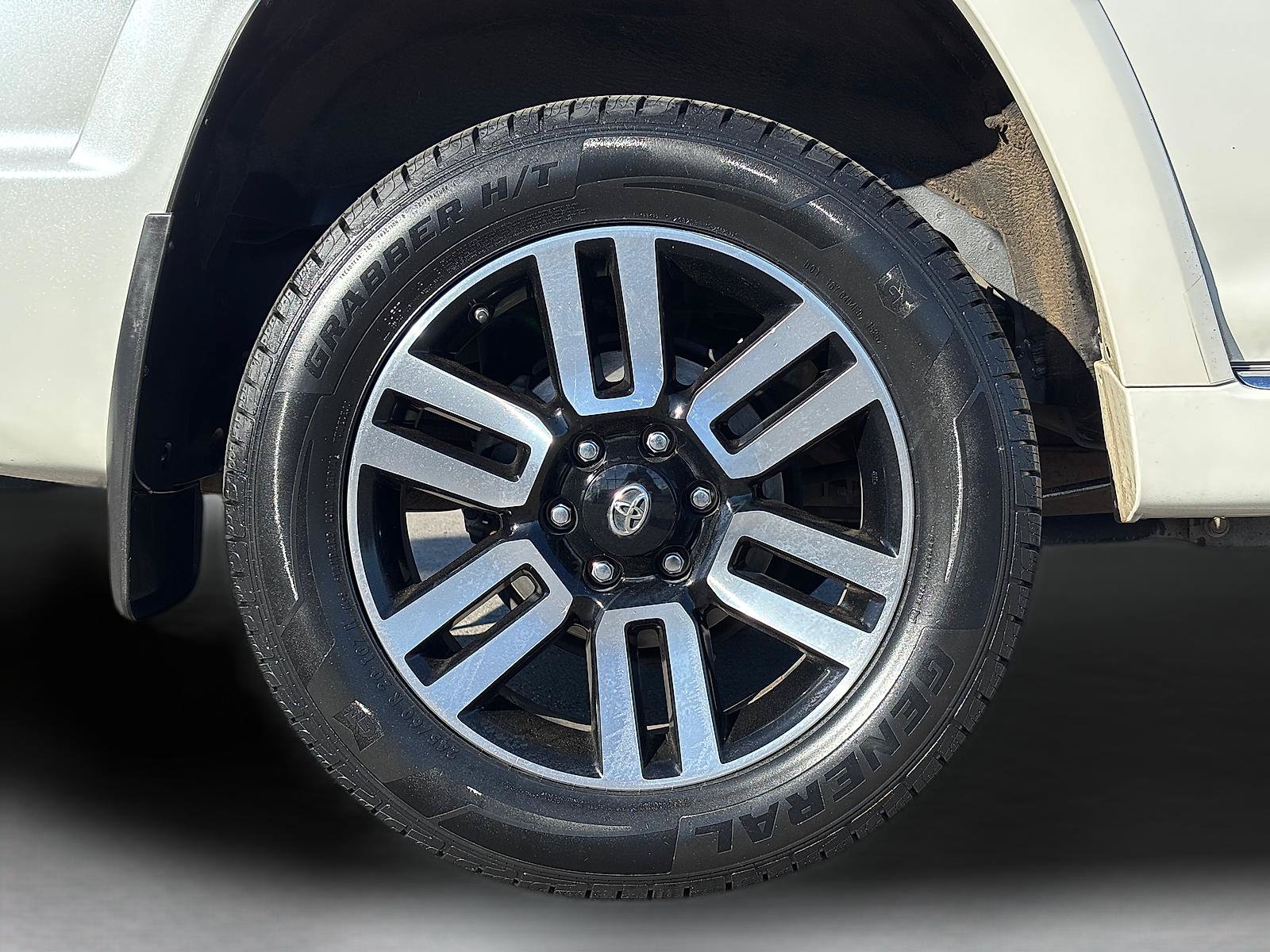Used 2020 Toyota 4Runner Limited AWD/4WD image 10