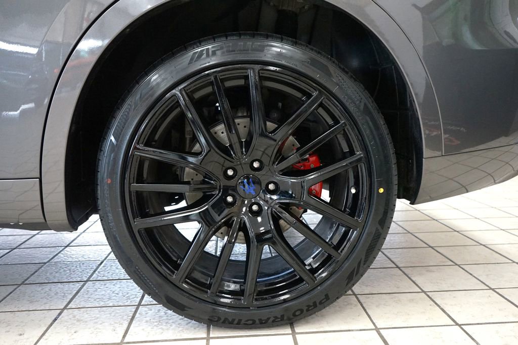 Used 2018 Maserati Levante S GranSport AWD/4WD image 62