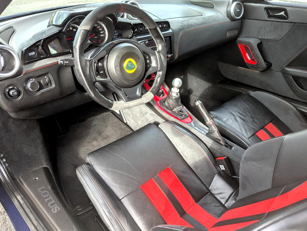 Used 2021 Lotus Evora image 13