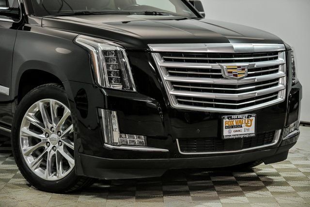 Used 2019 Cadillac Escalade ESV Platinum image 2