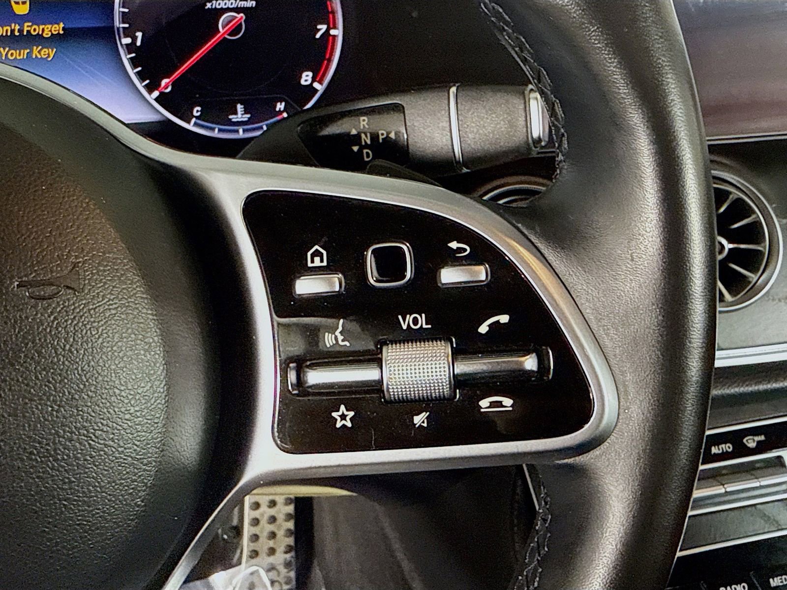 Used 2020 Mercedes-Benz E 450 Cabriolet image 11