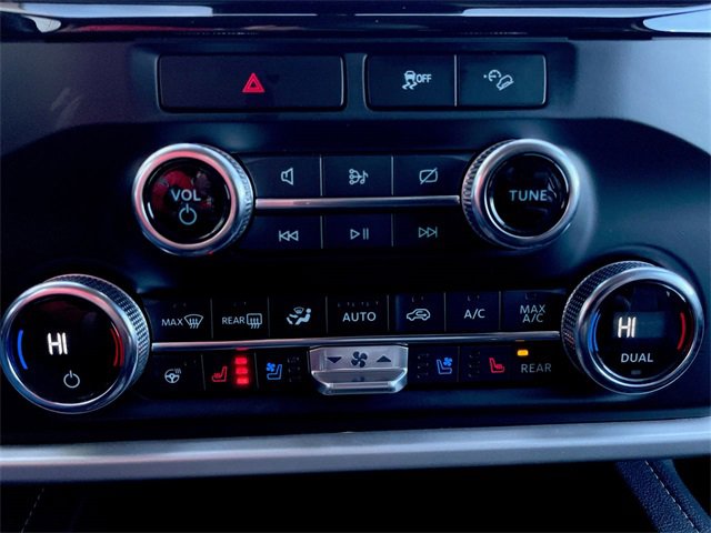 Used 2023 Ford Expedition Max XLT image 19