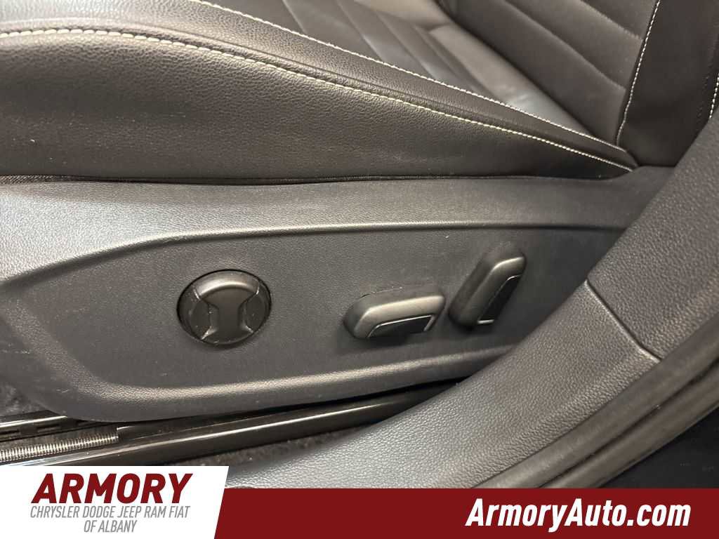 Used 2024 Volkswagen Jetta SE image 23