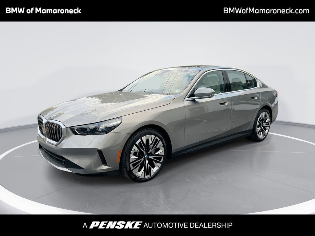 Used 2025 BMW 530i xDrive w/ Premium Package