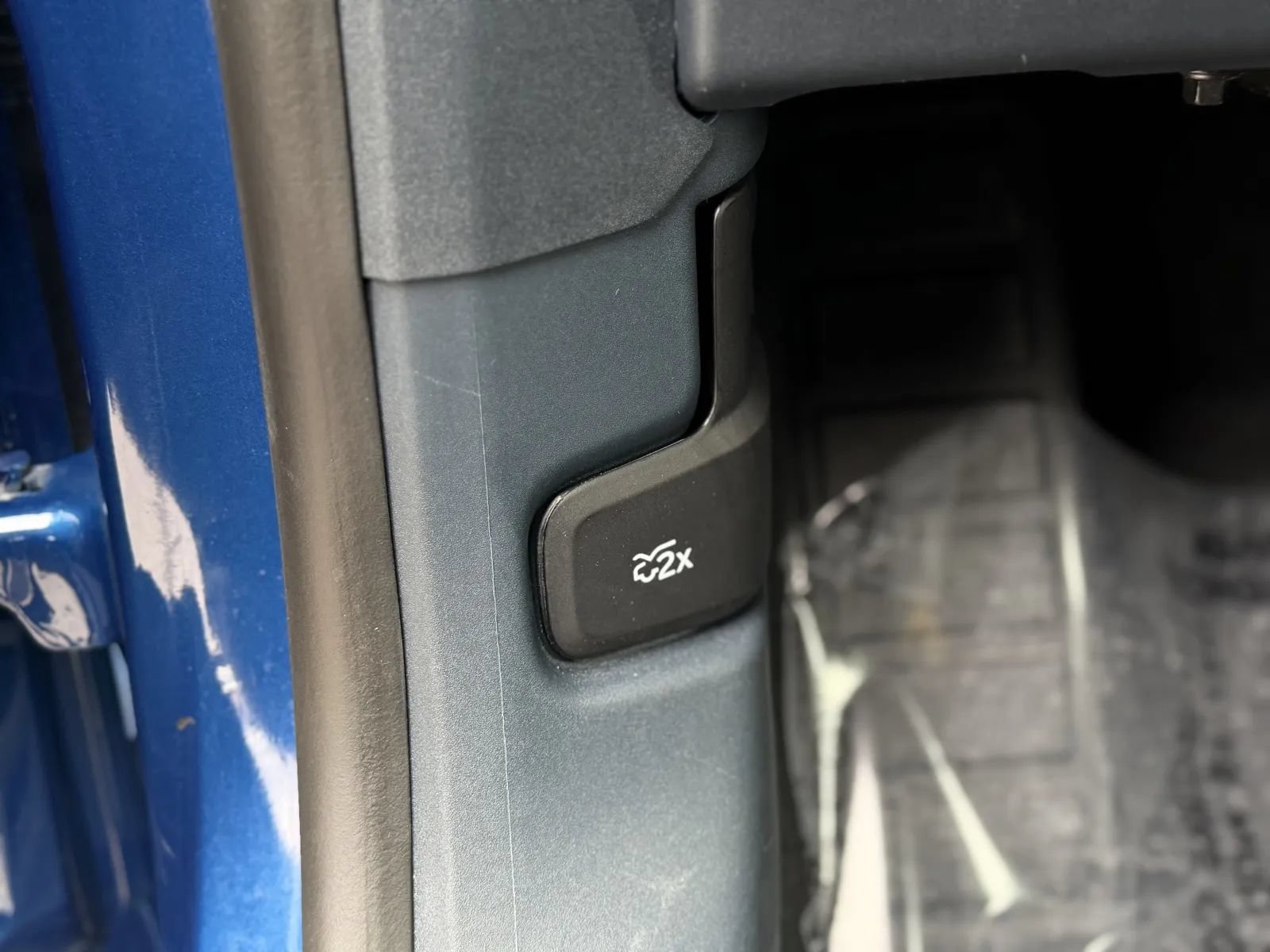 Used 2024 Ford Maverick Lariat w/ Black Appearance Package AWD/4WD image 25