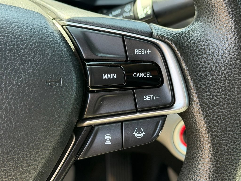 Used 2018 Honda Accord LX image 14