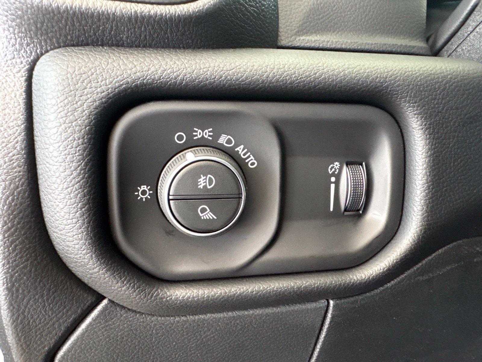 New 2027 RAM 3500 Lone Star AWD/4WD image 12