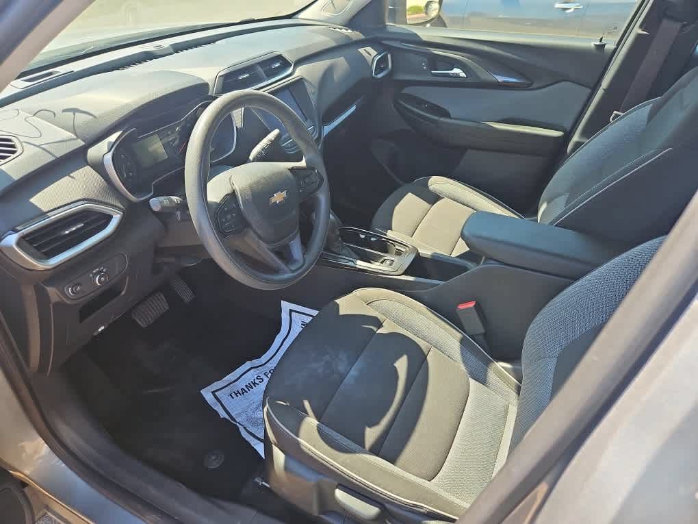 Used 2023 Chevrolet TrailBlazer LS FWD image 14
