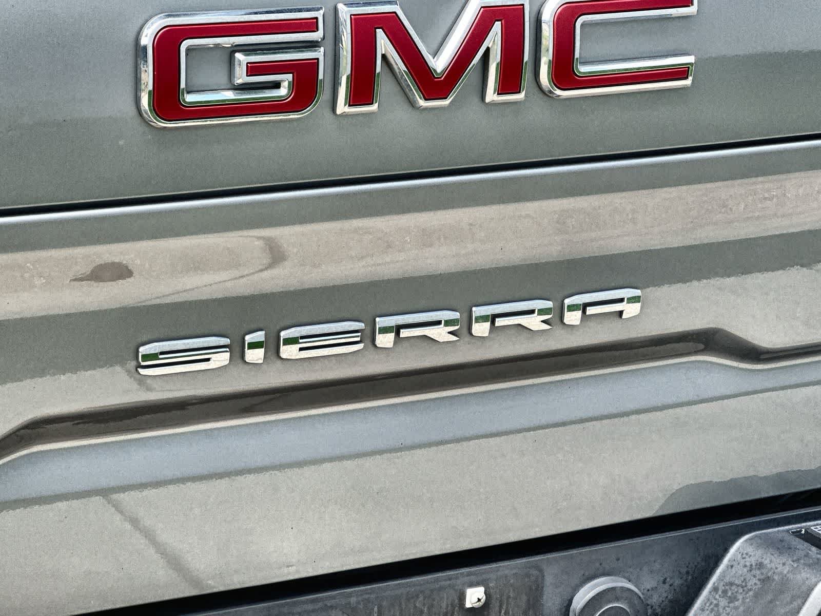 Used 2023 GMC Sierra 1500 SLT w/ SLT Premium Plus Package AWD/4WD image 15