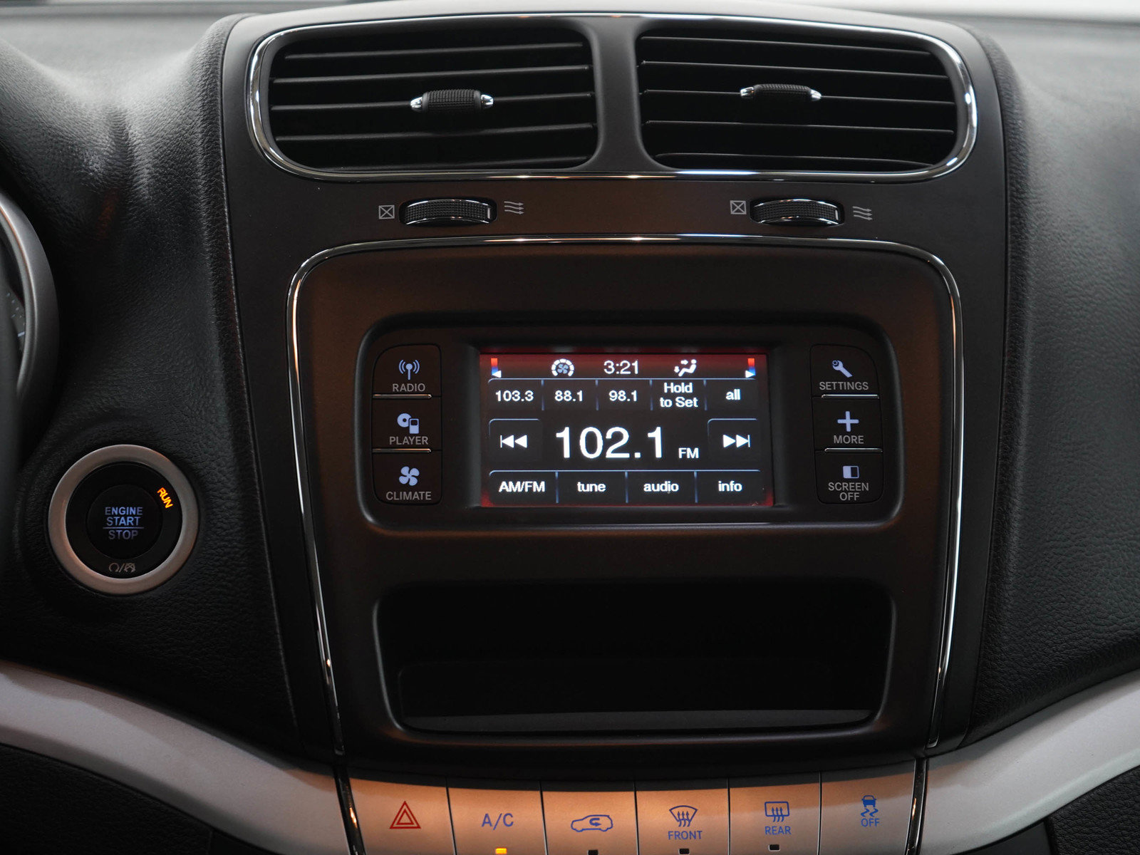 Used 2019 Dodge Journey SE AWD/4WD image 19