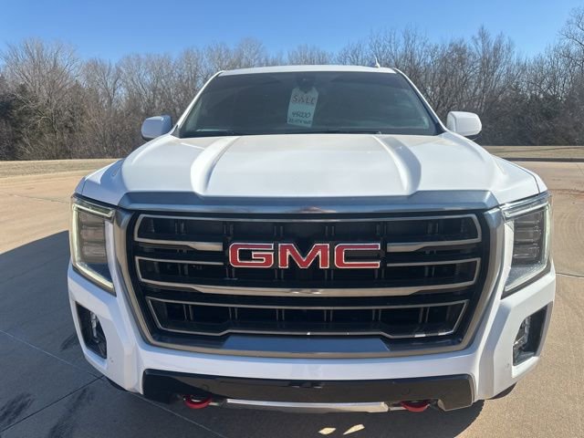 Used 2022 GMC Yukon XL AT4 image 8