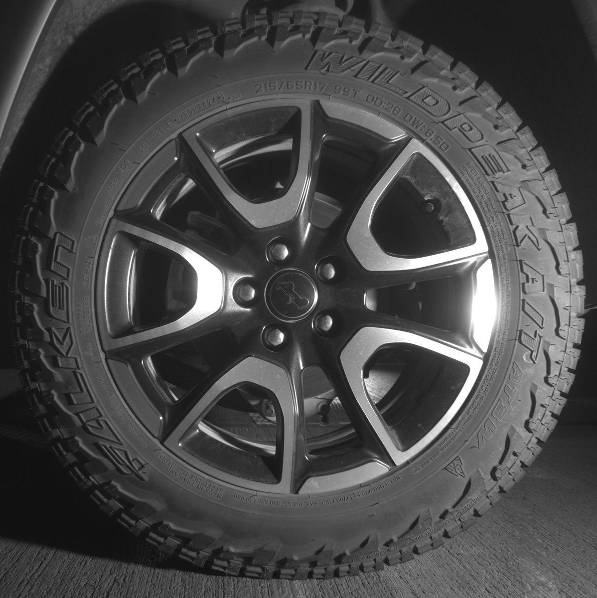 Used 2025 Jeep Compass Trailhawk image 14