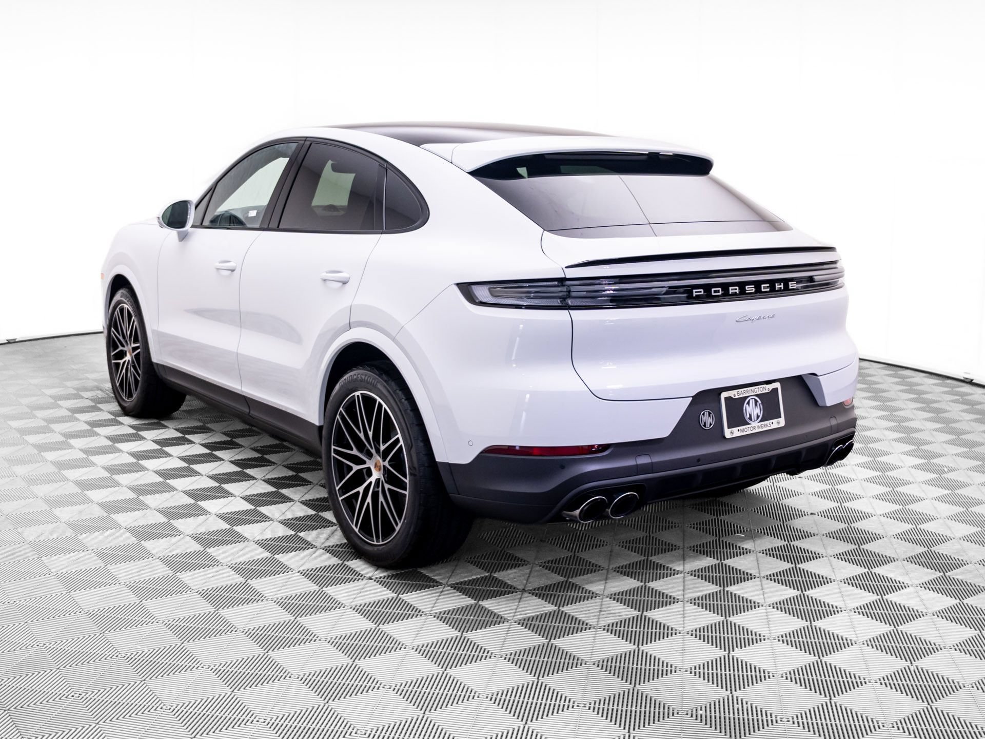 New 2026 Porsche Cayenne Coupe AWD/4WD image 3