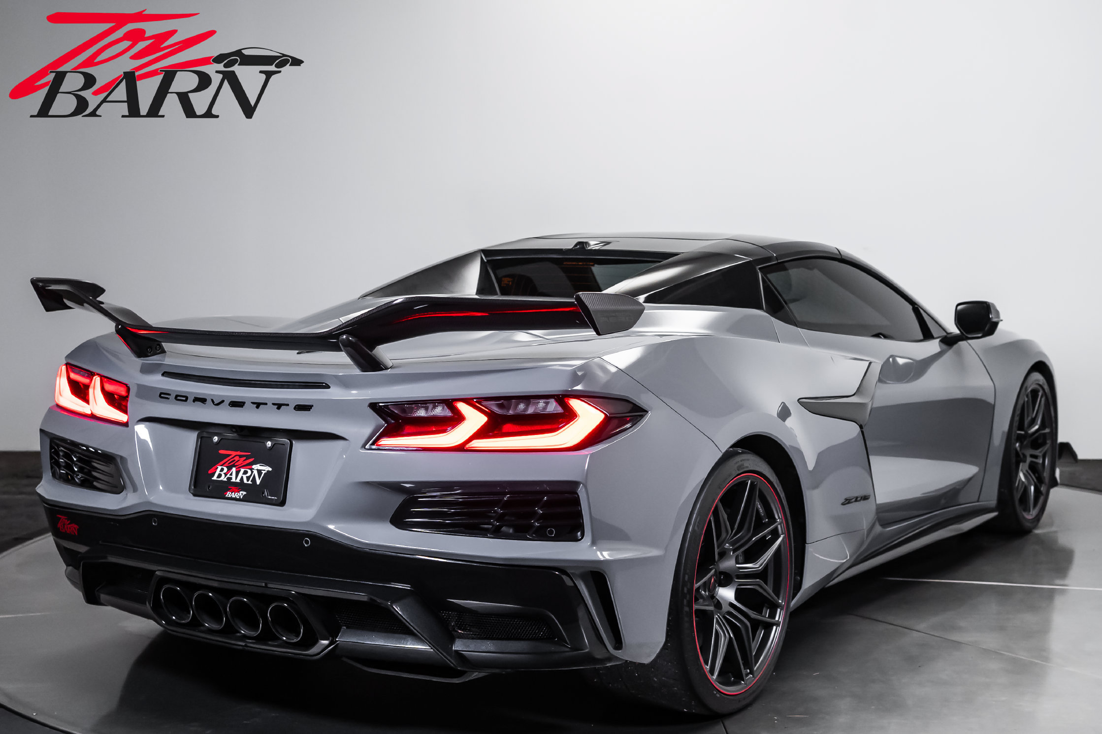 Used 2025 Chevrolet Corvette Z06 w/ Z07 Performance Package RWD image 13