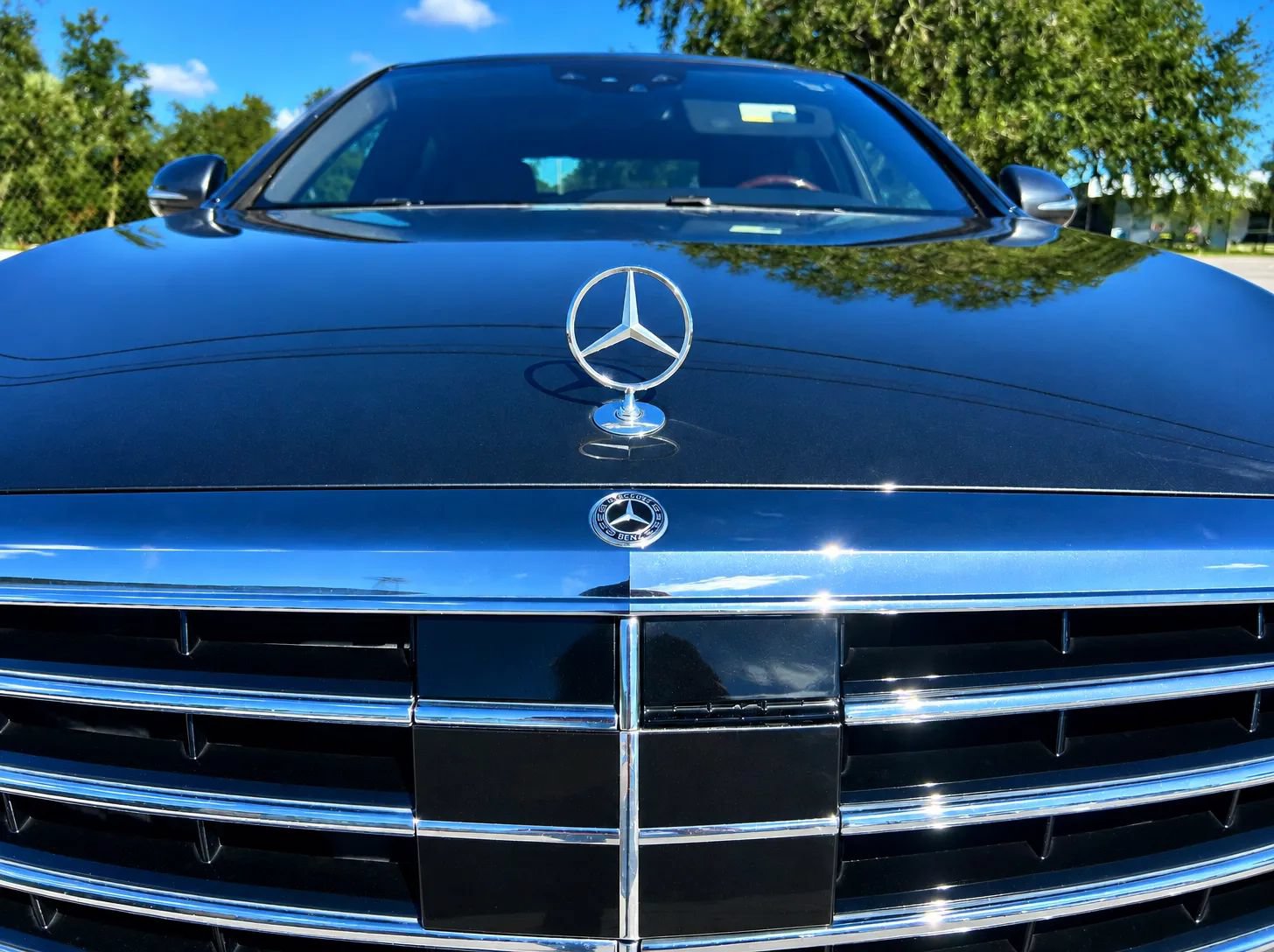 Used 2017 Mercedes-Benz S 550 Sedan w/ Premium Package image 8