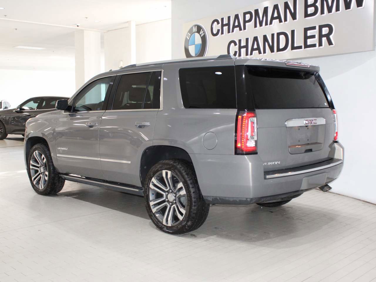 Used 2019 GMC Yukon Denali w/ Denali Ultimate Package image 5