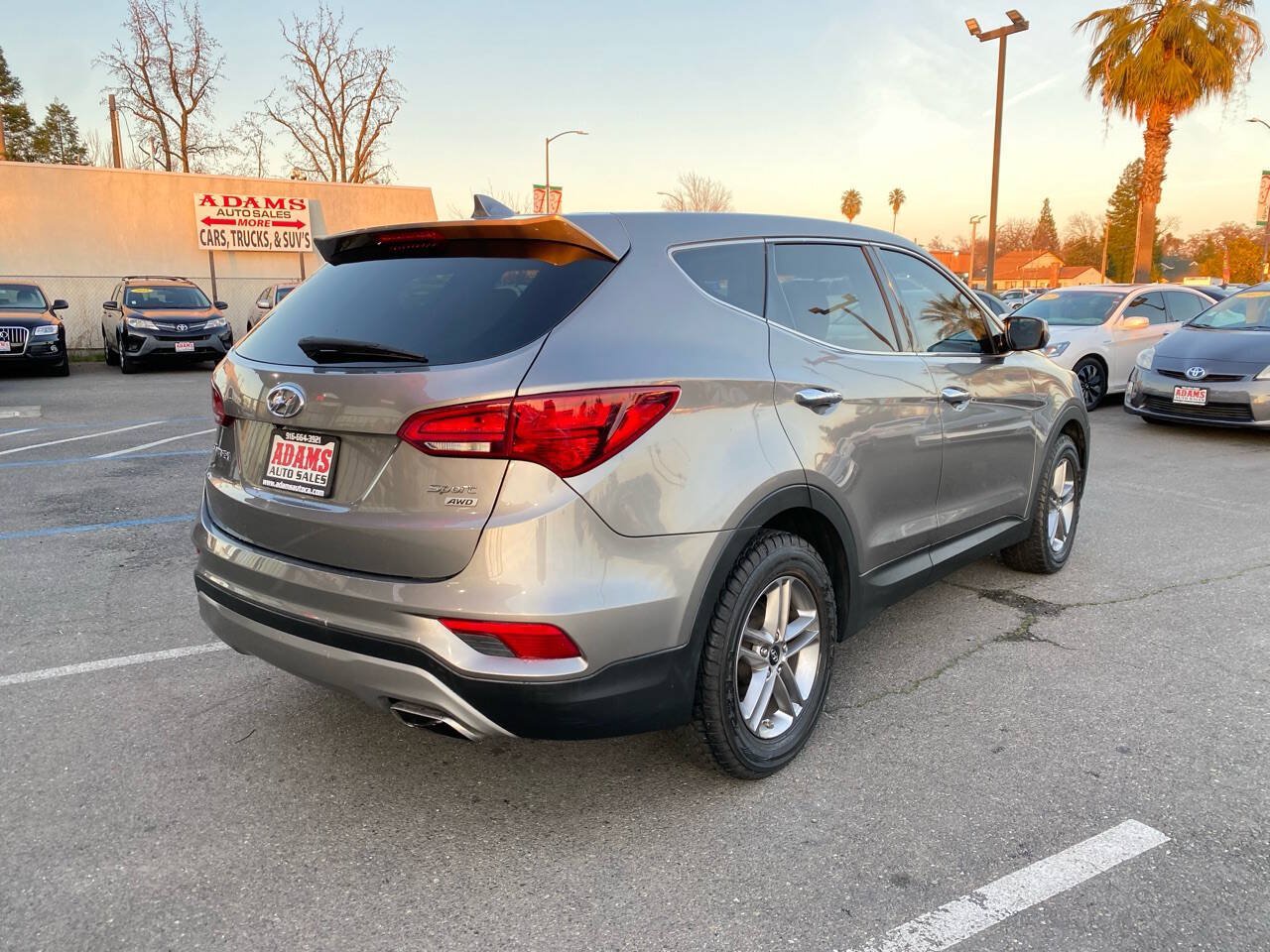 Used 2017 Hyundai Santa Fe Sport AWD/4WD image 3