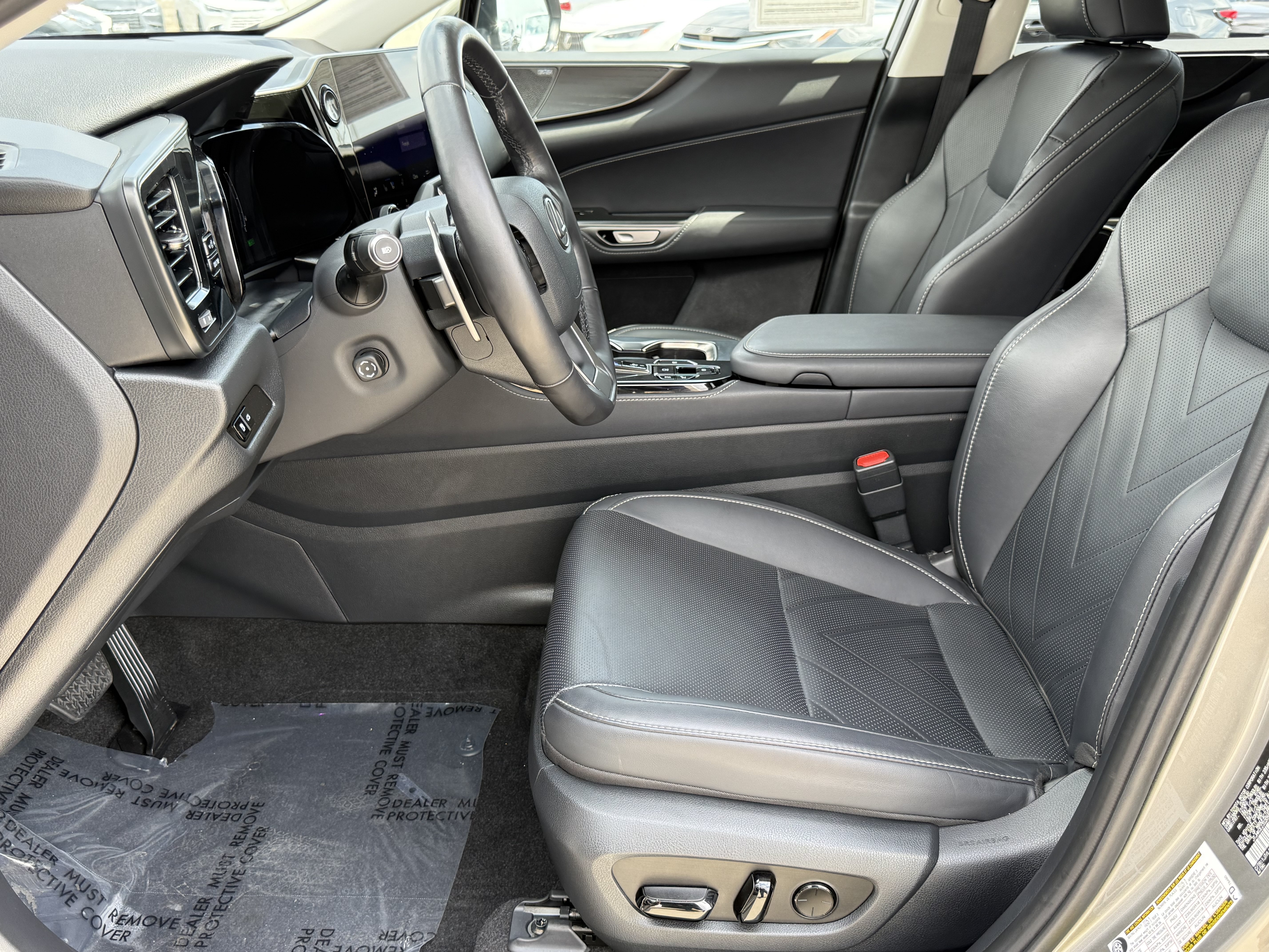 Certified 2025 Lexus NX 350h AWD w/ Accessory Package (2T) image 19