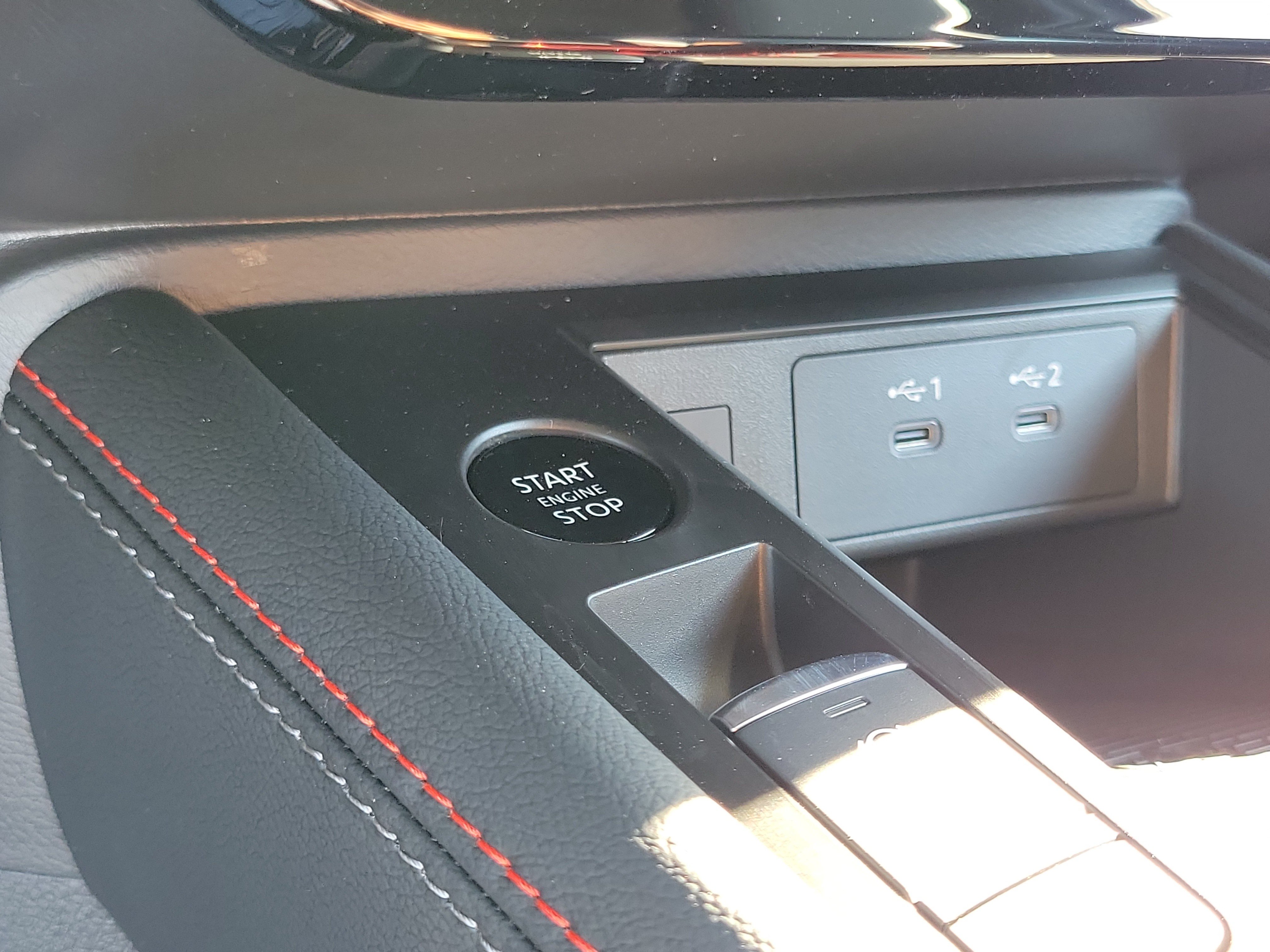 New 2026 Nissan Kicks SR w/ Cold Weather Package AWD/4WD image 28