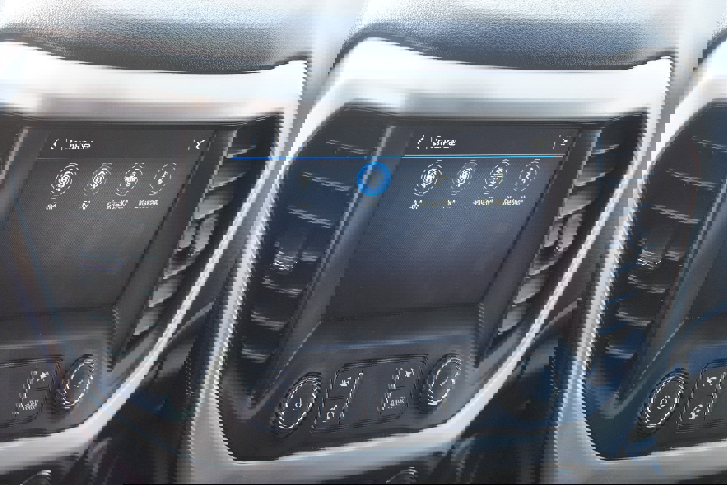 Used 2021 GMC Acadia SLE w/ Driver Convenience Package image 21