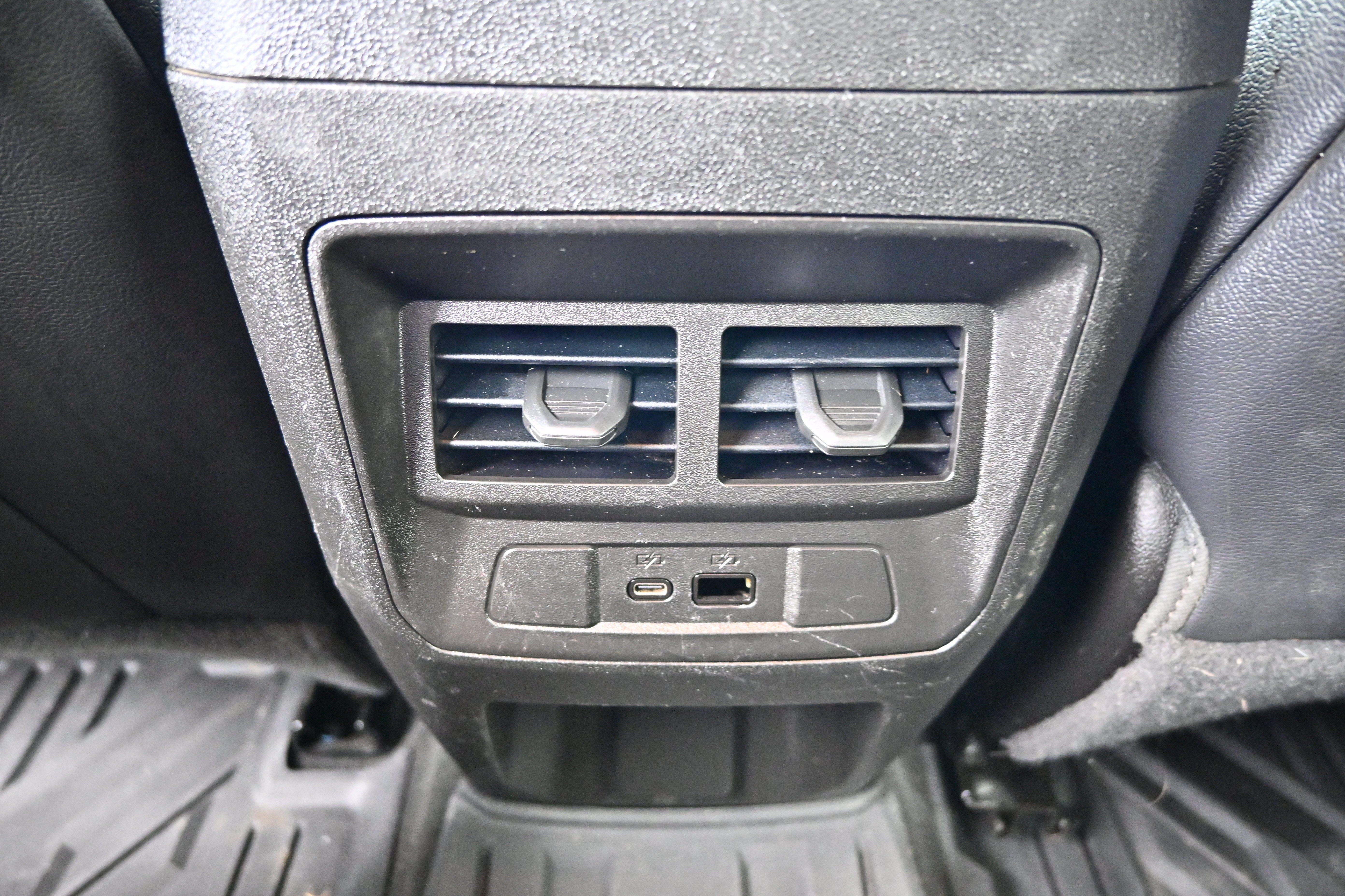 Used 2023 GMC Canyon AT4 w/ AT4 Premium Package AWD/4WD image 15
